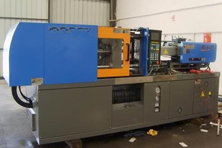 果筐注塑機(jī)廠家如何選擇比較好？需重視這些因素！