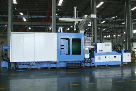 PVC管接頭注塑機啟動前需要做哪些準備工作？