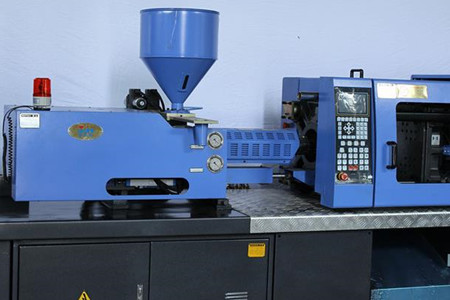 薄壁高速注塑機(jī)如何應(yīng)對(duì)高溫、高壓環(huán)境？